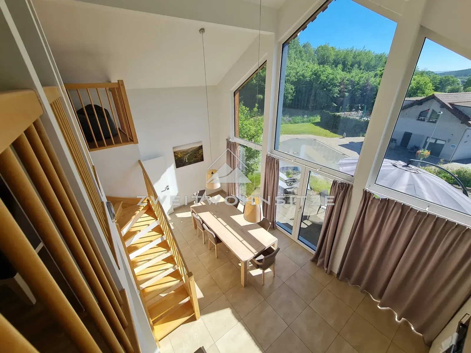 Haus 7: Blick durch den Glasgiebel